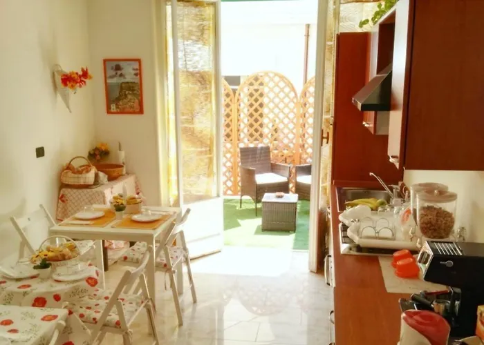 Main Street Couette-café 3*