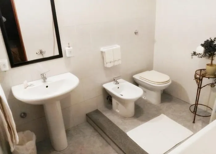 Main Street לינה וארוחת בוקר 3*